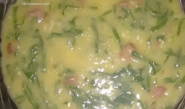 Caldo verde e amarelo