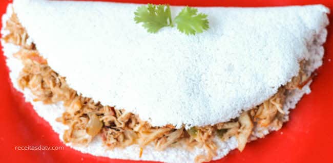 Receita de tapioca com frango desfiado