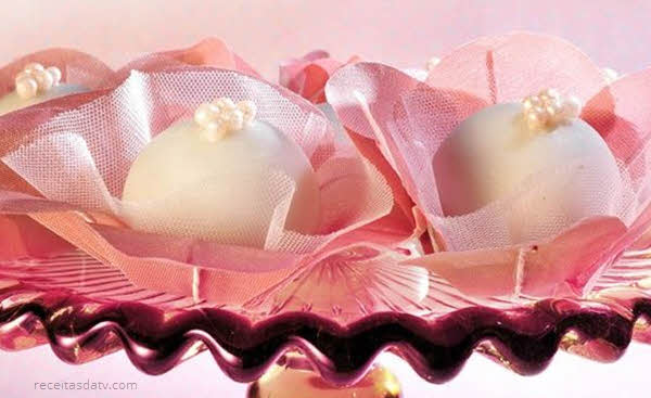 Receitas da TV docinho Pérolas de coco