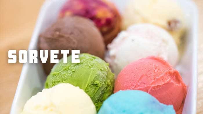 Como fazer o sorvete de yogurte com hortelã